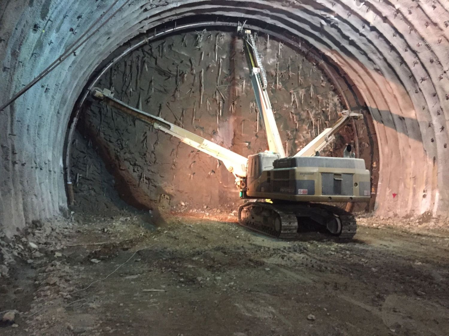 Steel arch supports for tunnelling Maccaferri Middle East