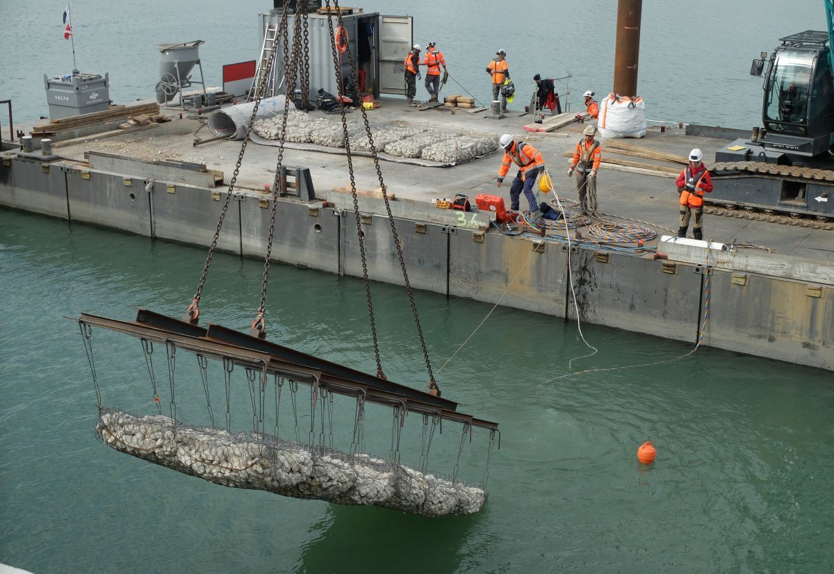 AUGMENTATION DE LA CAPACITE FLUVIALE DES APPONTEMENTS POUR BATEAUX