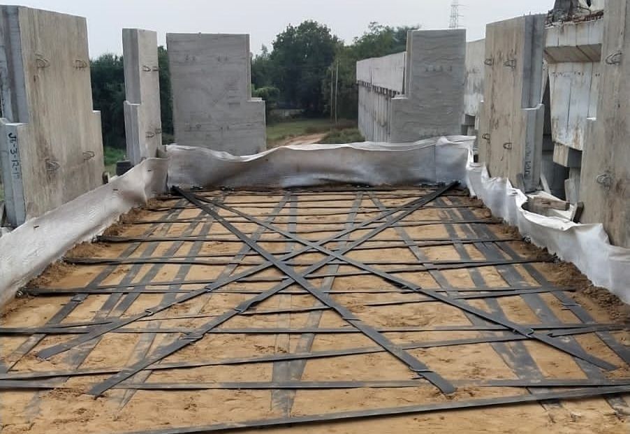 CONSTRUCTION OF EIGHT LANE VADODARA-MUMBAI EXPRESSWAY IN THE STATE
