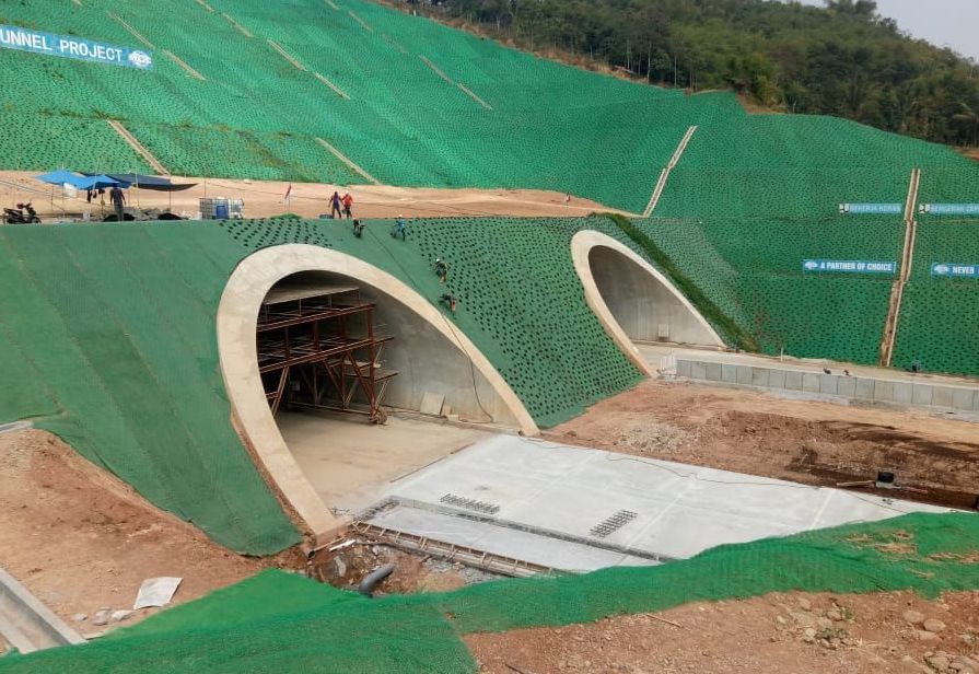 EROSION CONTROL AT CISUMDAWU TOLL ROAD-PHASE II-TUNNEL AREA