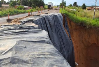 CONTENÇÃO EM GABIÕES CAIXA RODOVIA BR-010