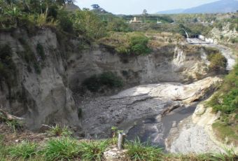 MURO DE CONTENÇÃO NO RÍO LAS CAÑAS