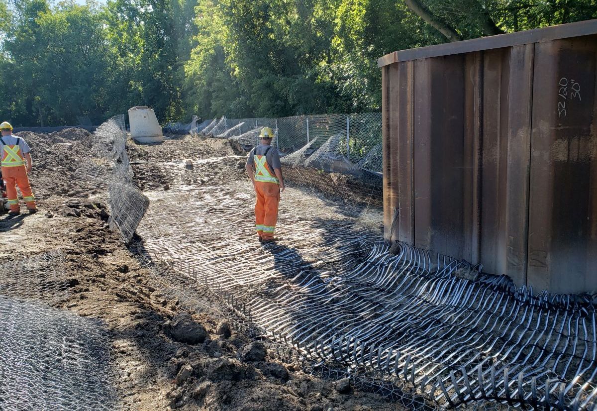 VAUXHALL WWTP EFFLUENT PUMPING STATION & BERM