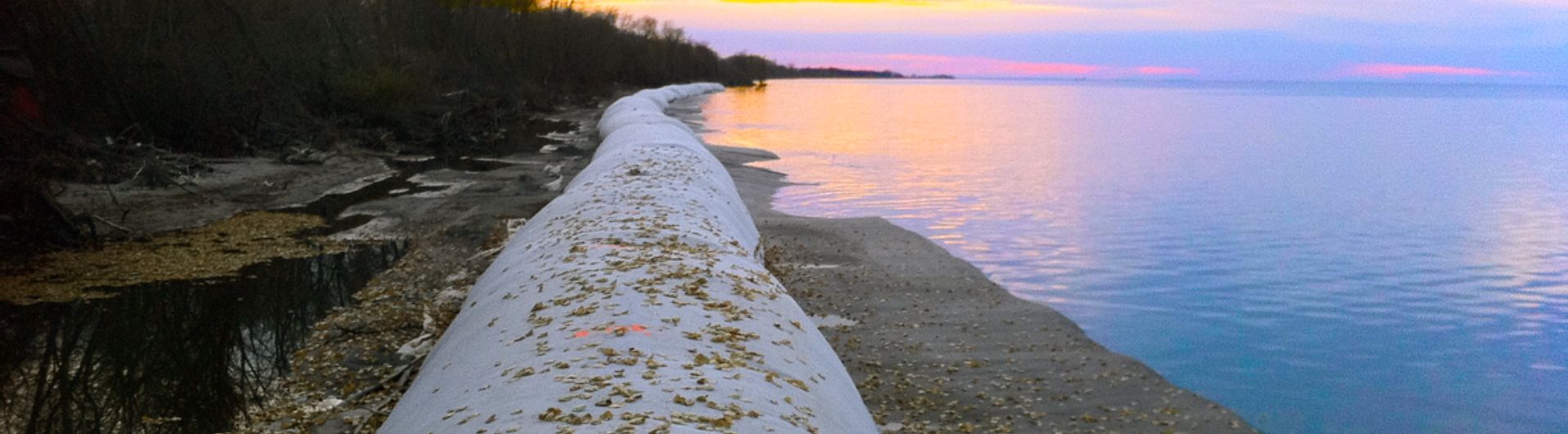 Přímořské aplikace geosyntetikou
