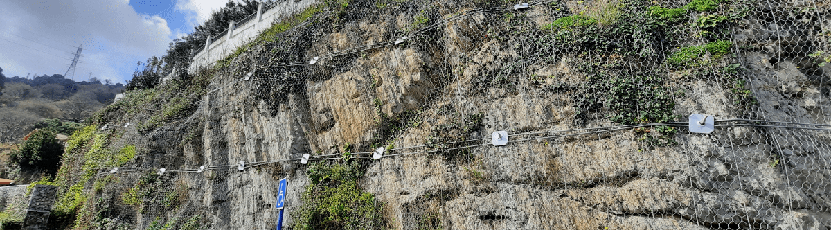 RECONSTRUCCIÓN DE LA PLATAFORMA VÍA EN222 EN CINFÃES