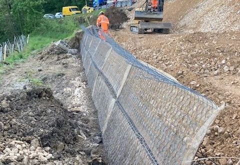 Confortement d’un glissement de terrain à ChâteauChalon