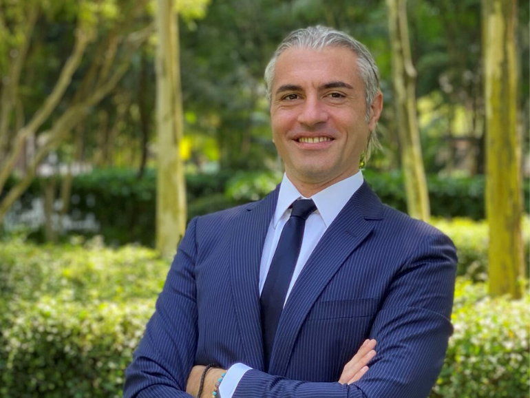 Let’s have a talk with Francesco Lipartiti