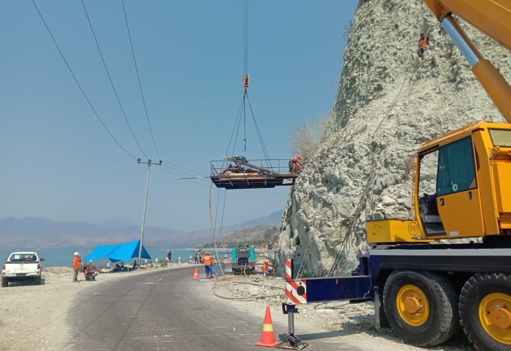 ROCKFALL MITIGATION (NETTING) AT PRESERVASI JALAN AEGELA – BATAS K
