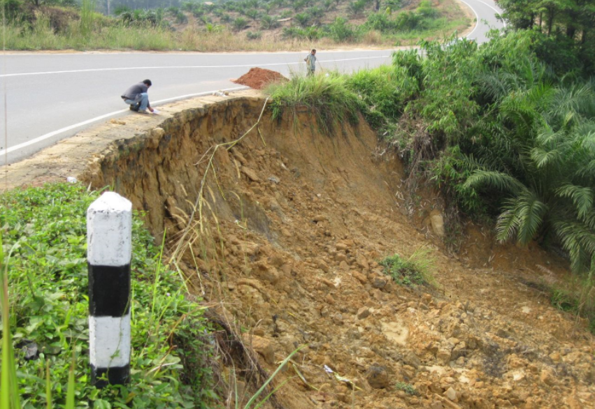 LANDSLIDE REHABILITATION SP. TUAN – MERLUNG ROAD