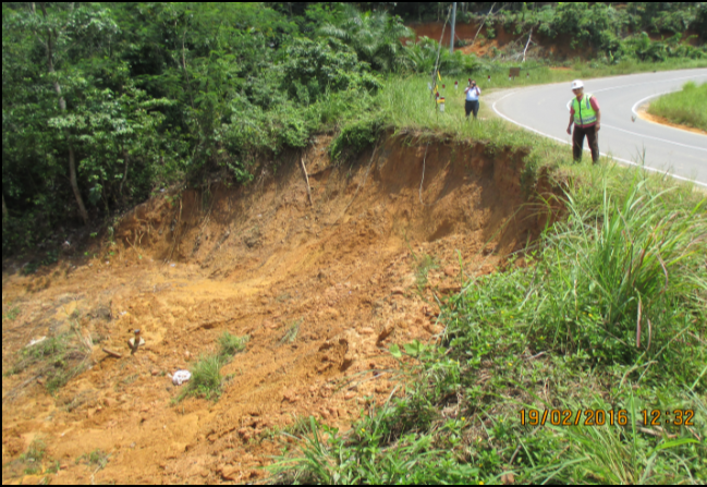 RETAINING WALL FOR LANDSLIDE MITIGATION, JAMBI