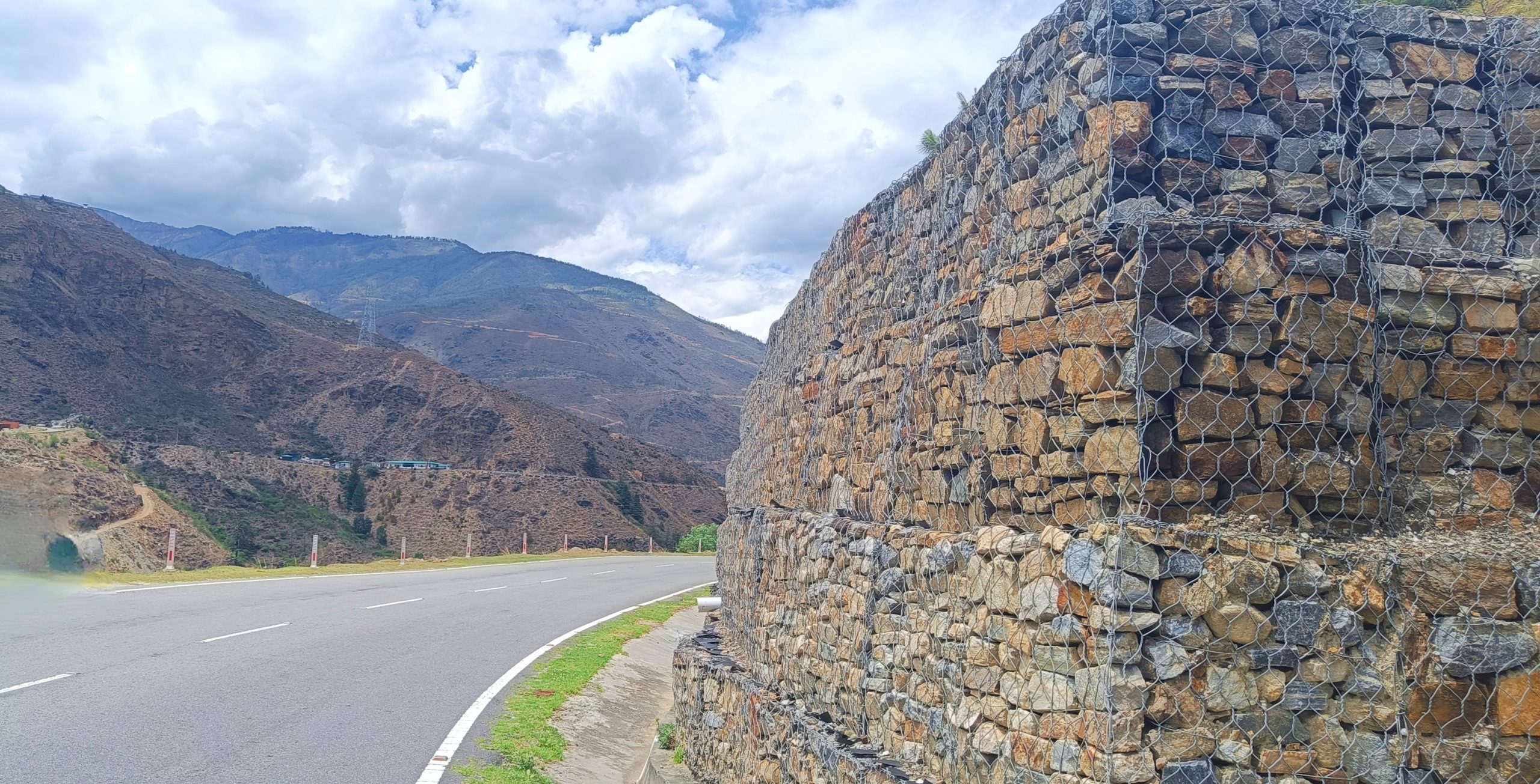 Slope Stabilization for Bhutan’s P.T. Highway at Chumzom Slope Stabilization for Bhutan’s P.T. Highway at Chumzom
