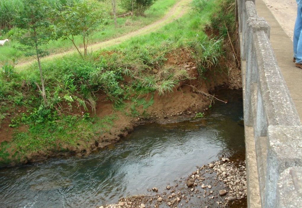 PROTECCIÓN DE MÁRGEN – PUENTE SOBRE RÍO MACACO