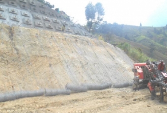 CONEXIÓN VIAL ABURRÁ – TALUD OLAYA