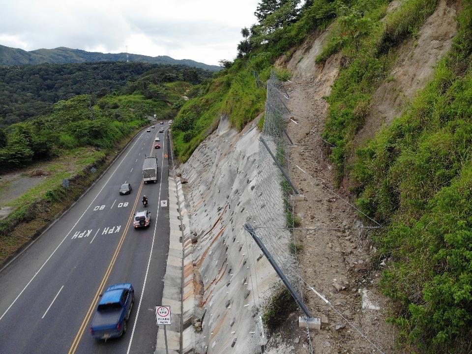 Control de caídos en la Ruta 27 de Costa Rica