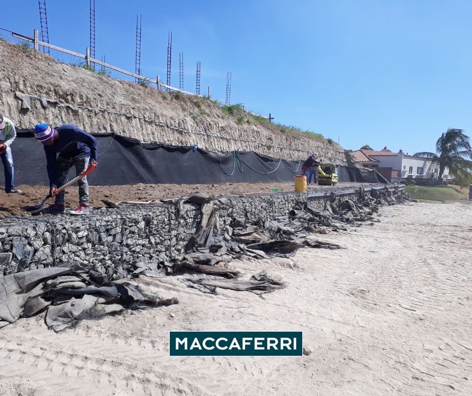 Uso de TerraMesh® System y geosintéticos para contención en Panamá