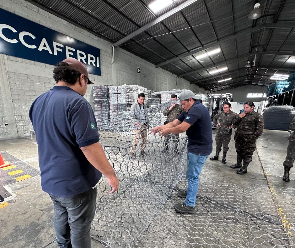 Armado de gavión en Maccaferri de Guatemala_2