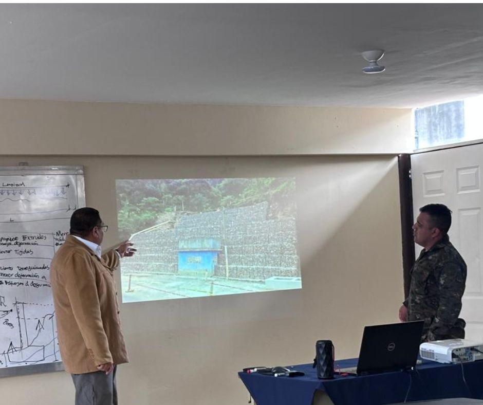 Capacitación sobre soluciones de ingeniería civil al cuerpo de ingenieros del ejército de Guatemala_3