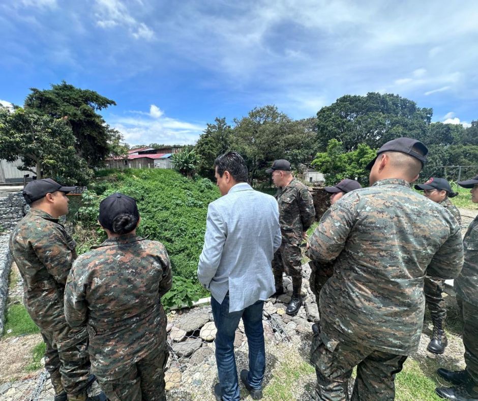Recorrido de los ingenieros del ejércico de guatemala en Maccaferri_3