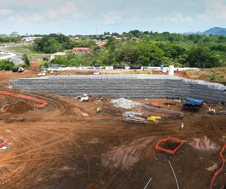 Sistema de malla de acero para muro en suelo reforzado_Panamá