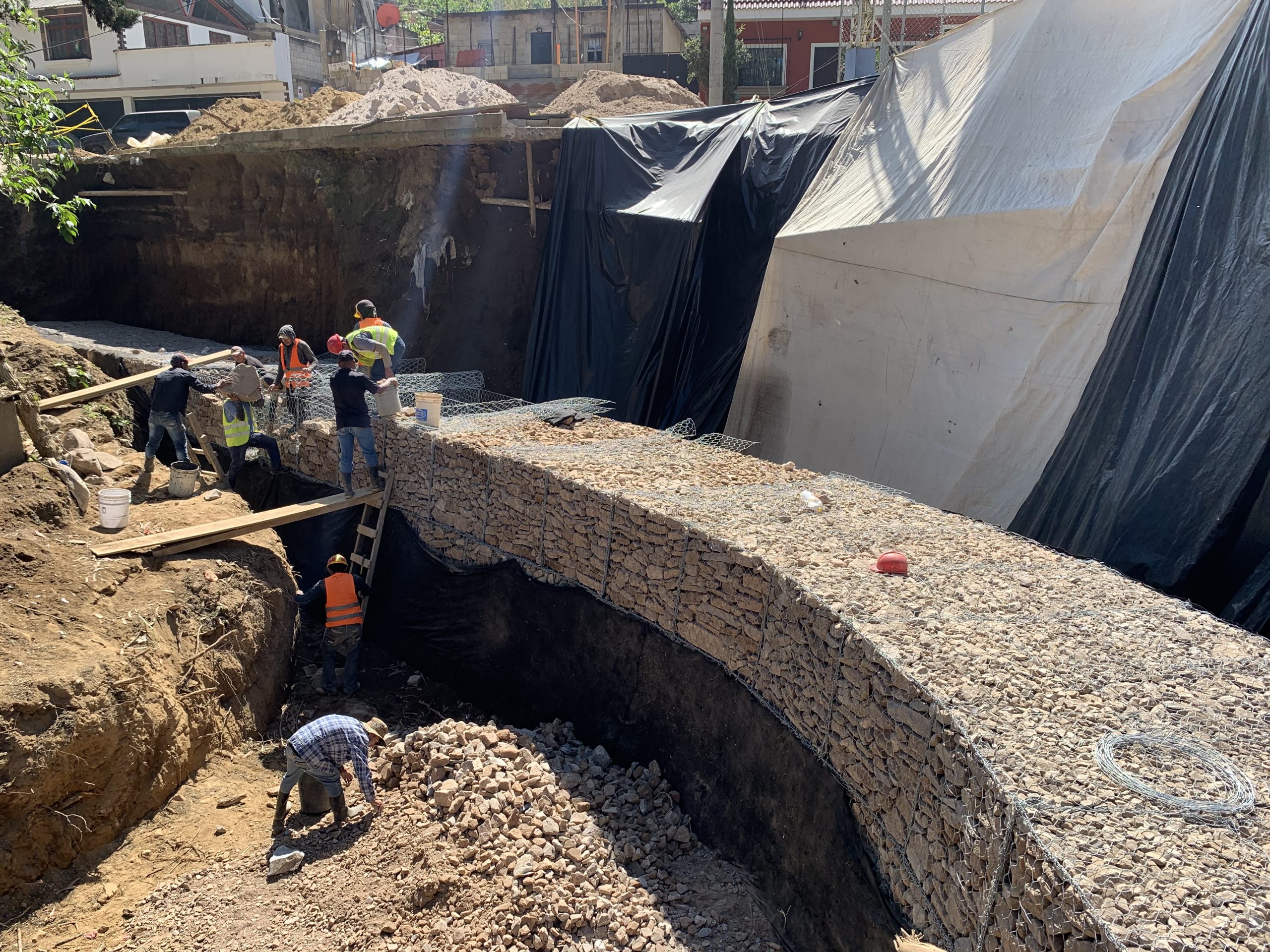 Construcción gaviones en Guatemala