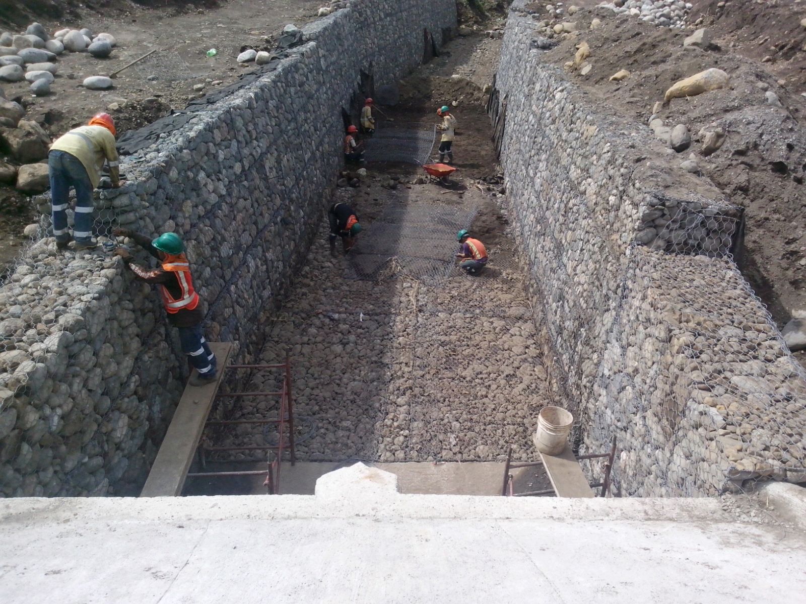 Estructuras de contención con gaviones