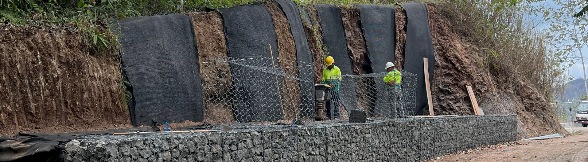 Muro de contención a gravedad para rampa de acceso: el caso de éxito de Villa Grecia, Panamá Muro de contención a gravedad para rampa de acceso: el caso de éxito de Villa Grecia, Panamá