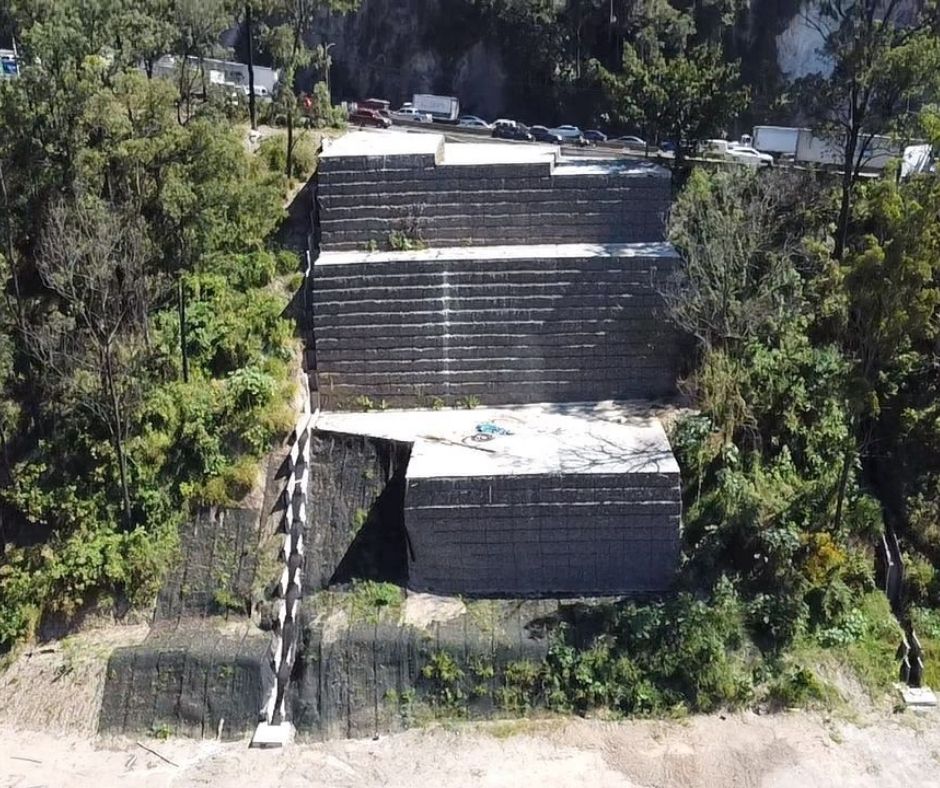 Geosintéticos y terramesh en talud de Guatemala
