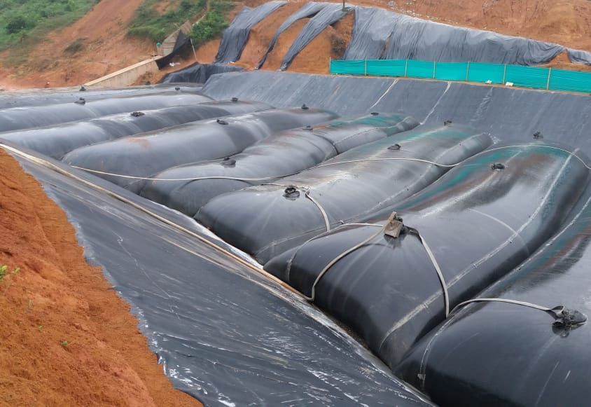 “Geotubos usados en el muro de relave El Chocó”