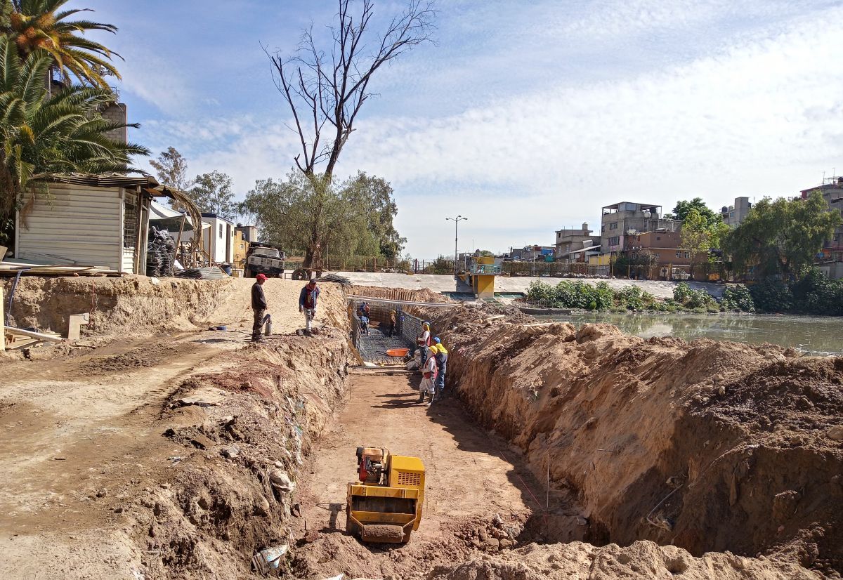 CANAL MARGINAL PRESA BECERRA CANAL MARGINAL PRESA BECERRA