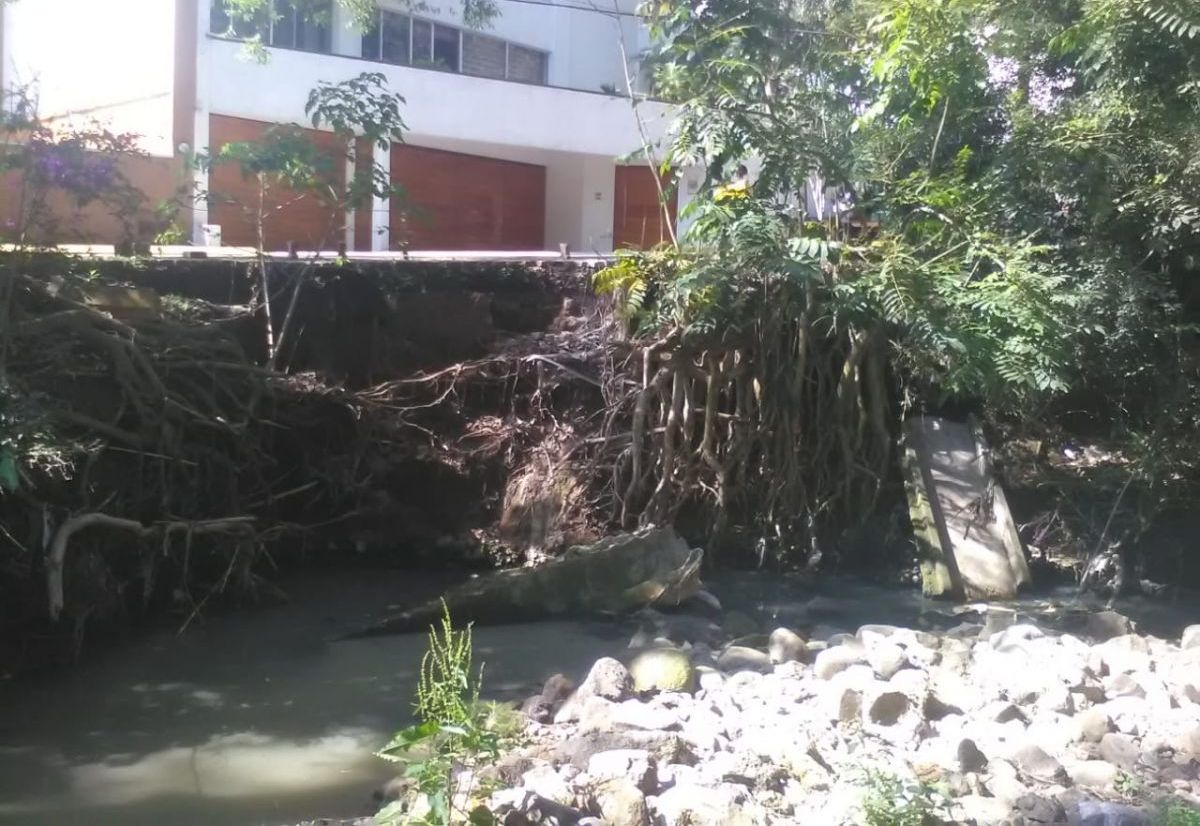 PROTECCIÓN MARGINAL CALLE RAFAEL MORENO VALLE
