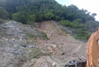 SISTEMA DE CONTENCIÓN DINÁMICO KM 302+000