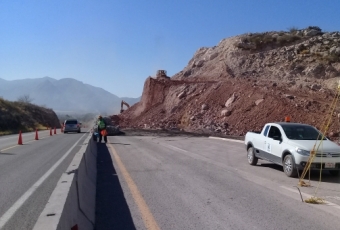 ESTABILIZACIÓN DE TALUDES EN AUTOPISTA