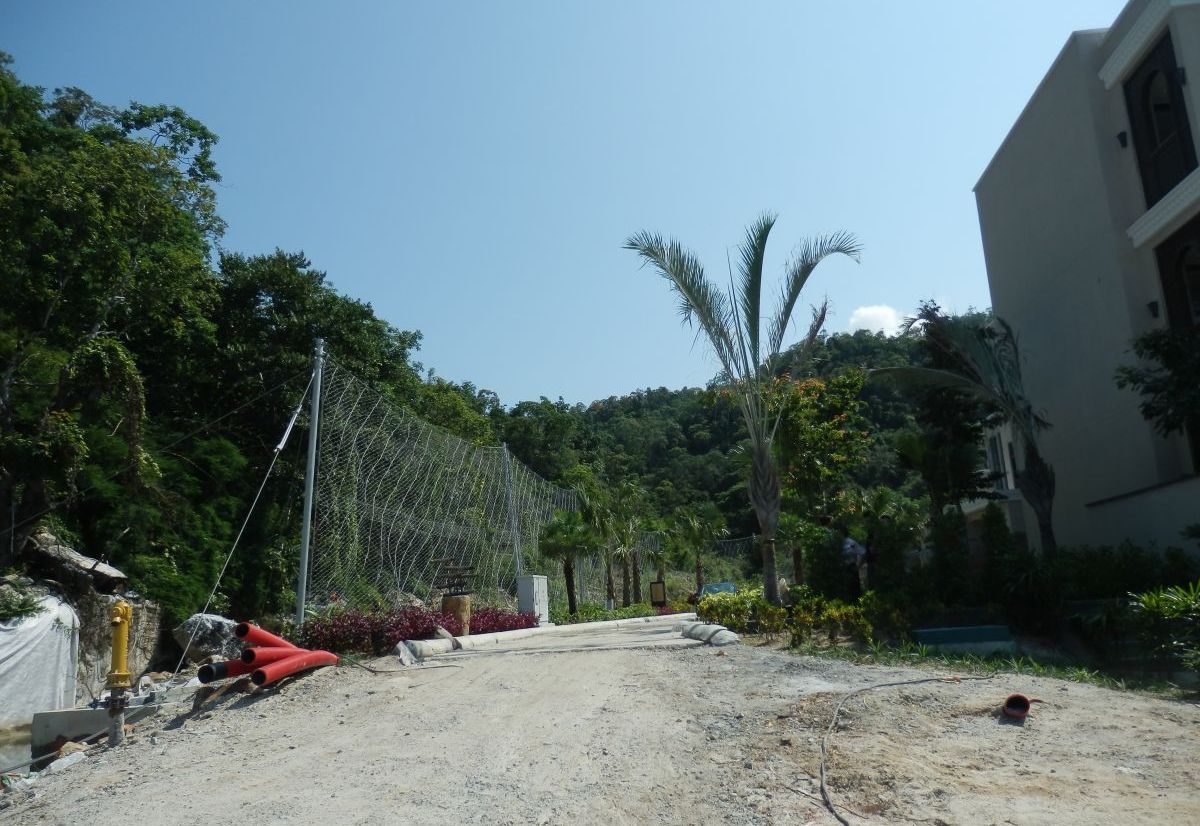 ROCKFALL PROTECTION AT ST REGIS, LANGKAWI, KEDAH