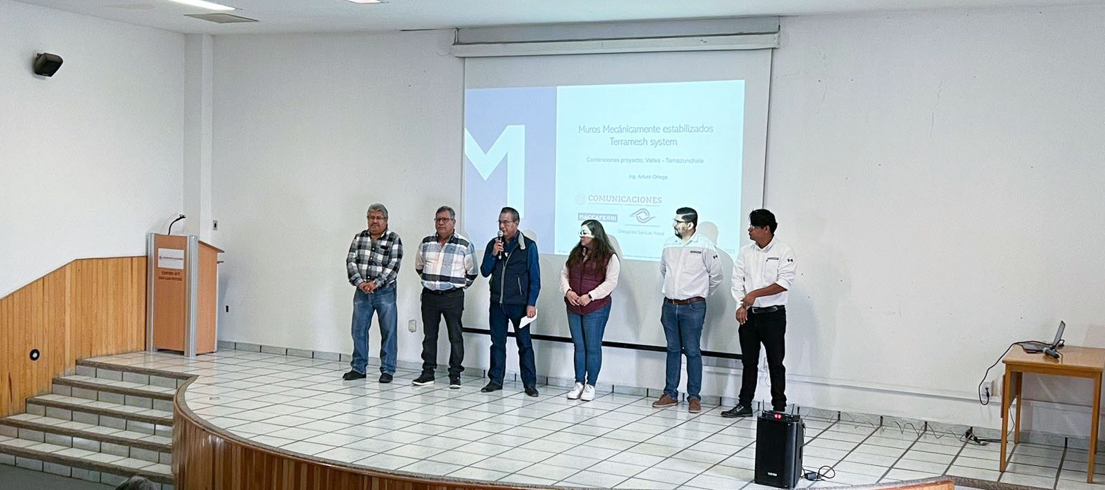 Intercambio de soluciones en este seminario sobre soluciones para el sector transportes