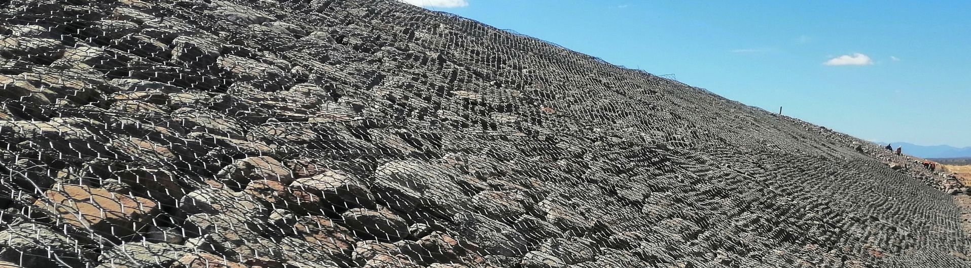 En el marco del Día del Agua y la Vida, te decimos por qué utilizar el diseño de gaviones en ríos  En el marco del Día del Agua y la Vida, te decimos por qué utilizar el diseño de gaviones en ríos