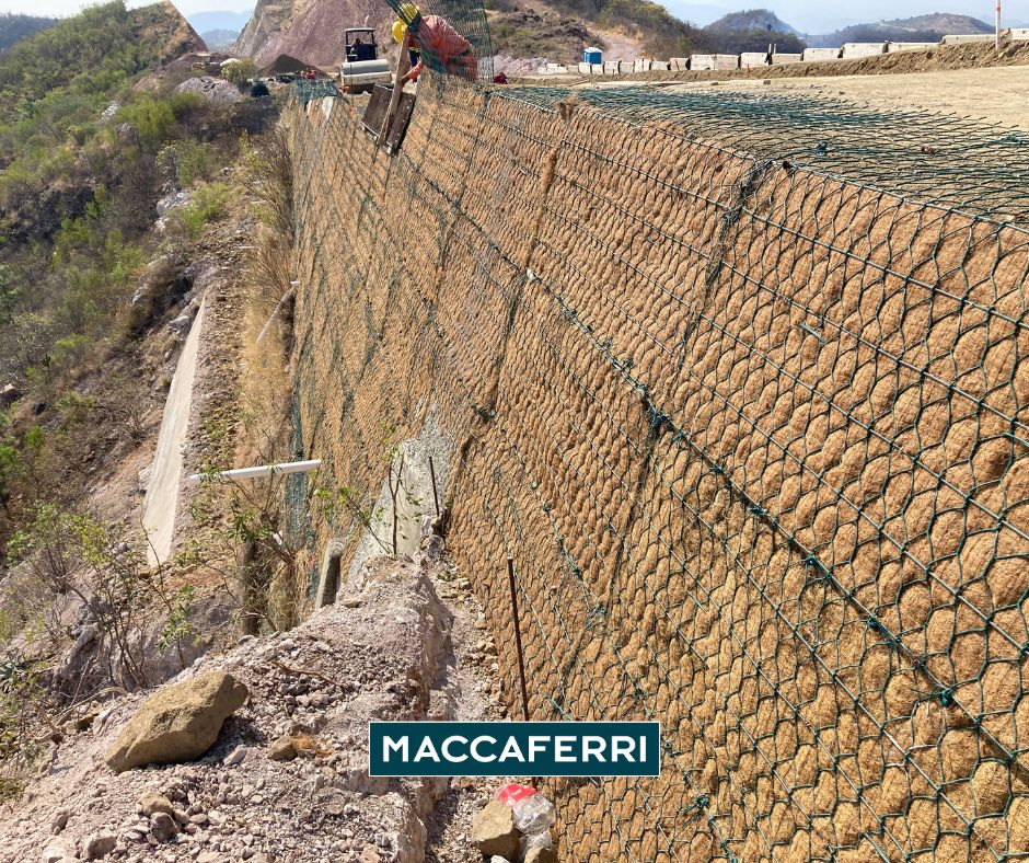 Sistema de malla de acero triple torsión TerraMesh Verde