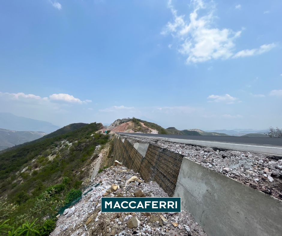 Uso de TerraMesh Verde en autopista Mitla Tehuantepec