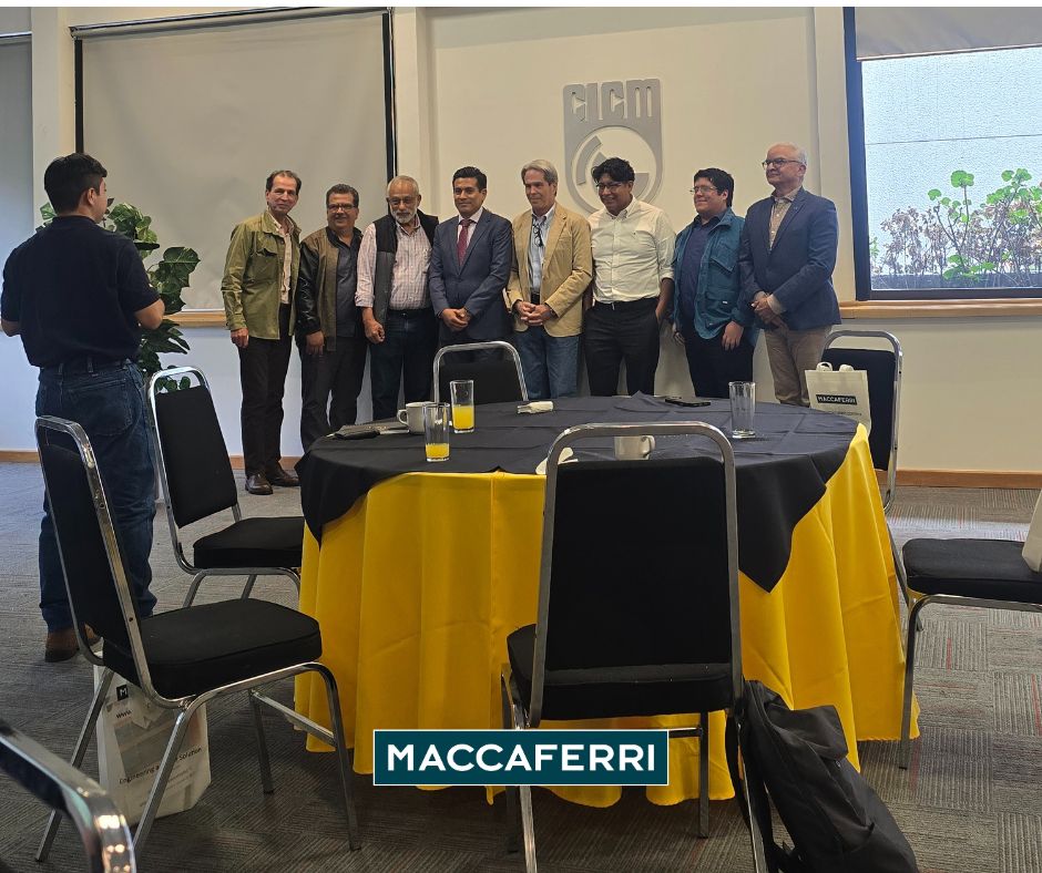 Convivencia luego del simposio técnico Pavimentos y Geotecnia 2025 en el CICM