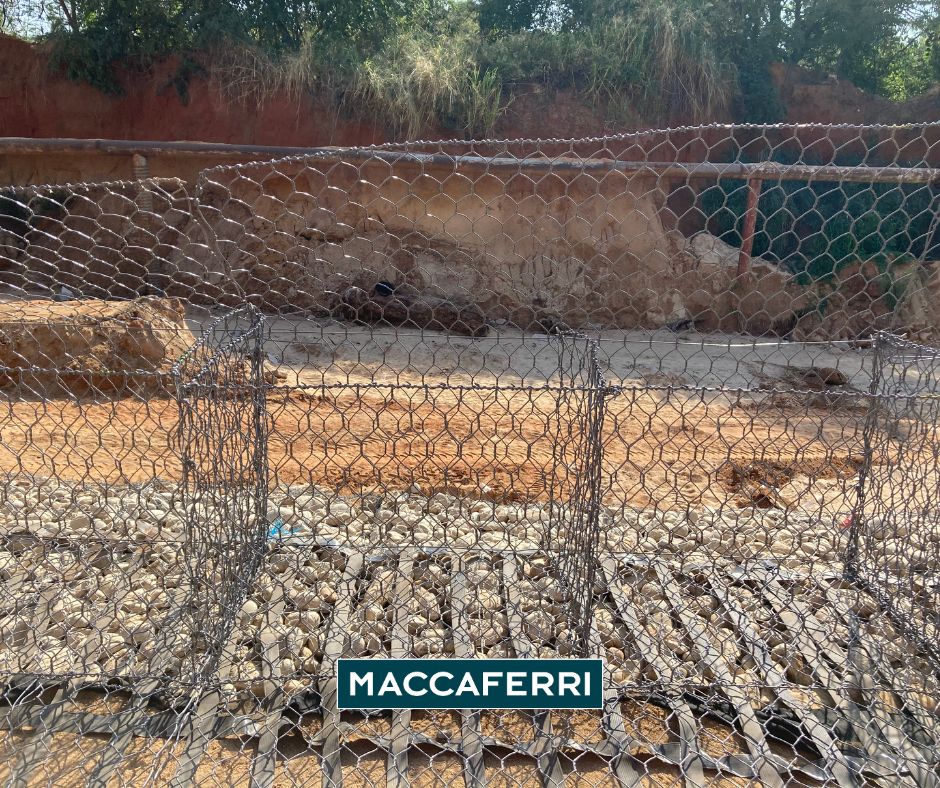 Malla triple torsión de acero de los gaviones