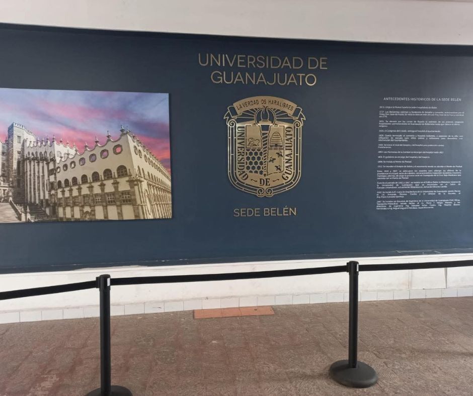 Simposio sobre construcción de vías terrestres en la Universidad de Guanajuato