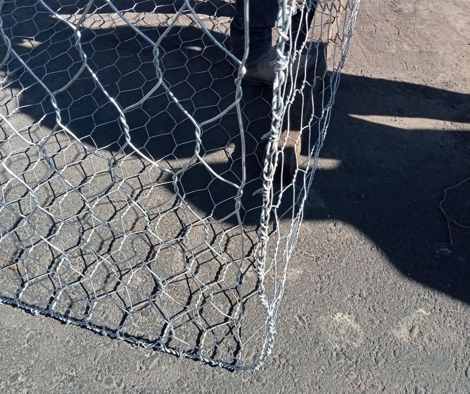 Amarre de la malla de acero doble torsión de los gaviones