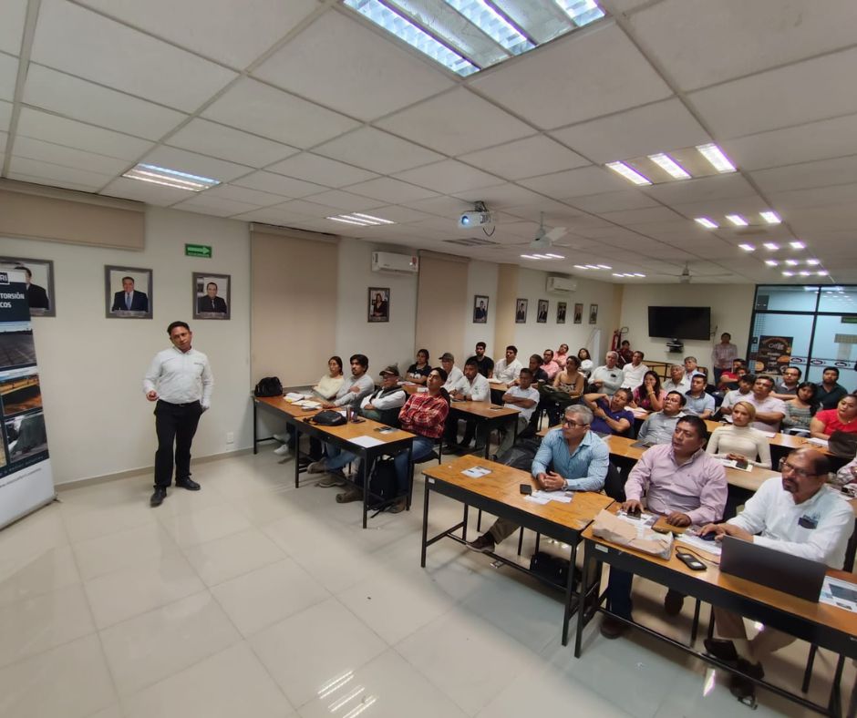 Ciclo de conferencias en el simposio técnico sobre soluciones para vías terrestres