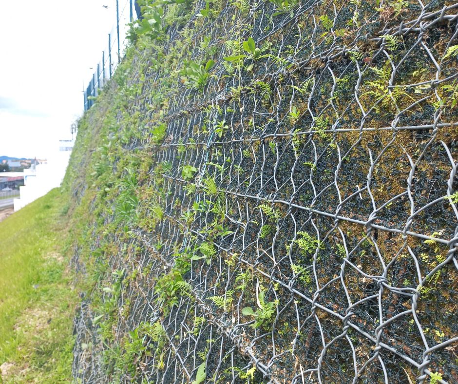 Malla de acero solución amigable con la naturaleza fabricada por Maccaferri