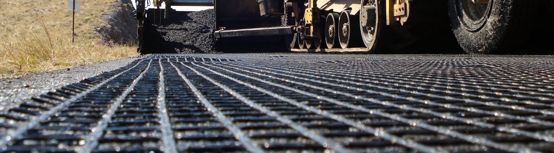 Reduce accidentes y tráfico: así puedes mejorar el asfalto con geomallas 