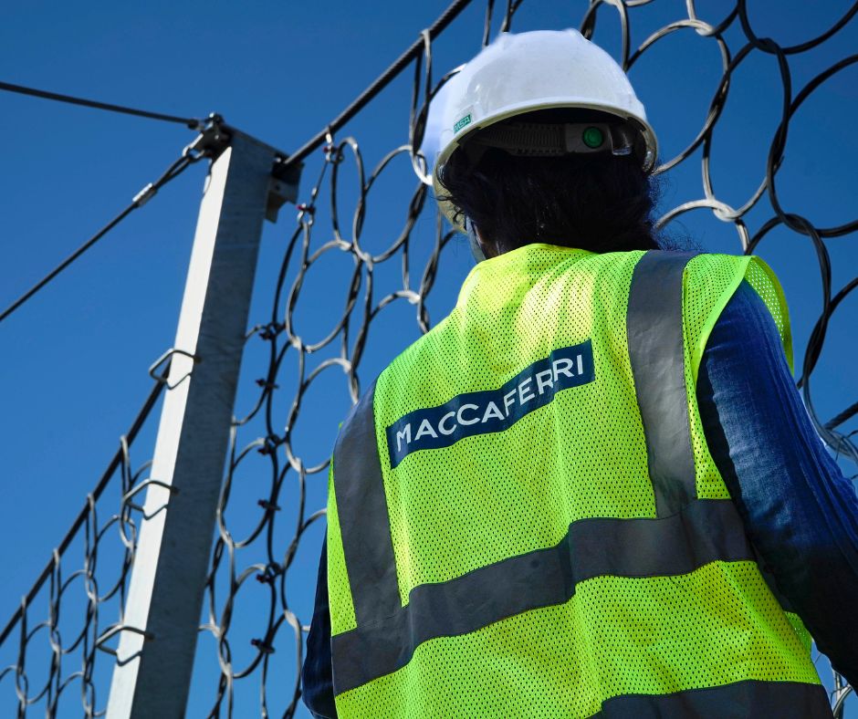 Sistemas de malla de acero conta flujo de detritos de Maccaferri
