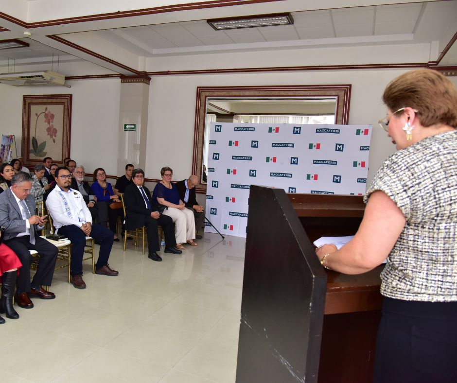 Asistentes a la toma de protesta del nuevo presidente del CIC Xalapa Veracruz