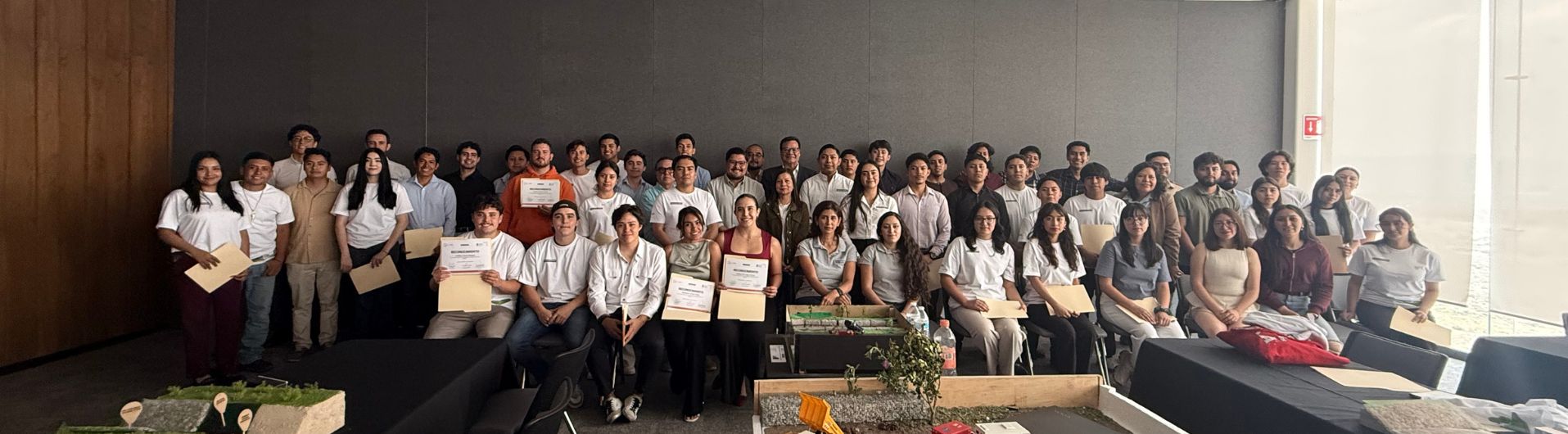 Futuros ingenieros civiles comprenden los beneficios ambientales de los gaviones: concurso de maquetas en la Anáhuac, Querétaro 