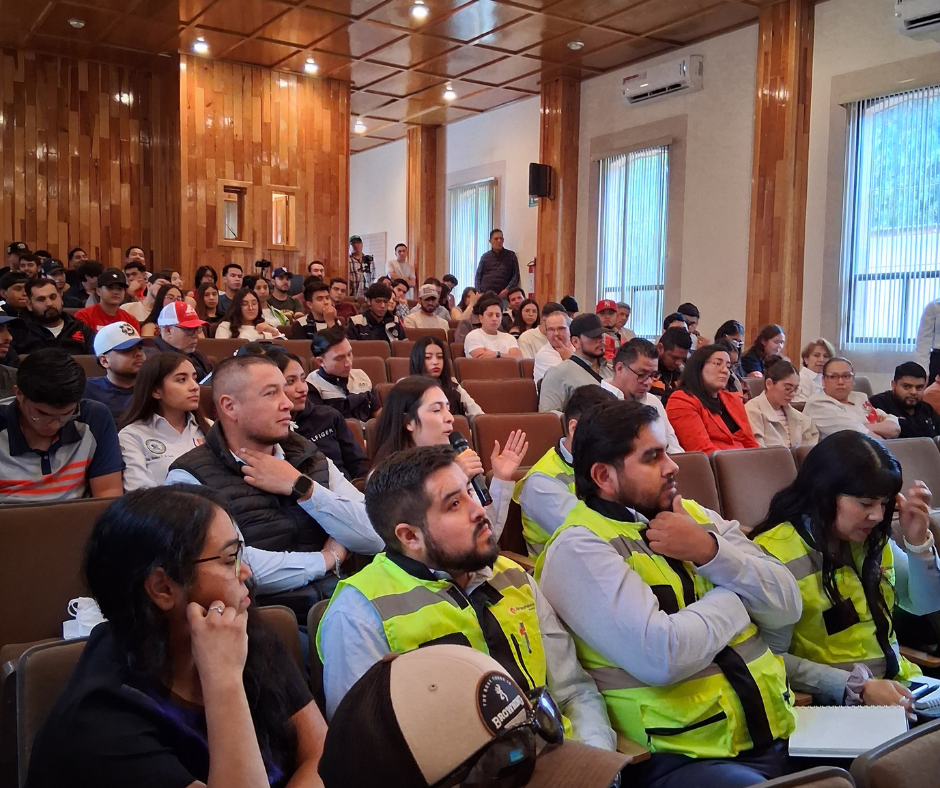 Asistentes al simposio sobre mienría en Zacatecas_Maccaferri