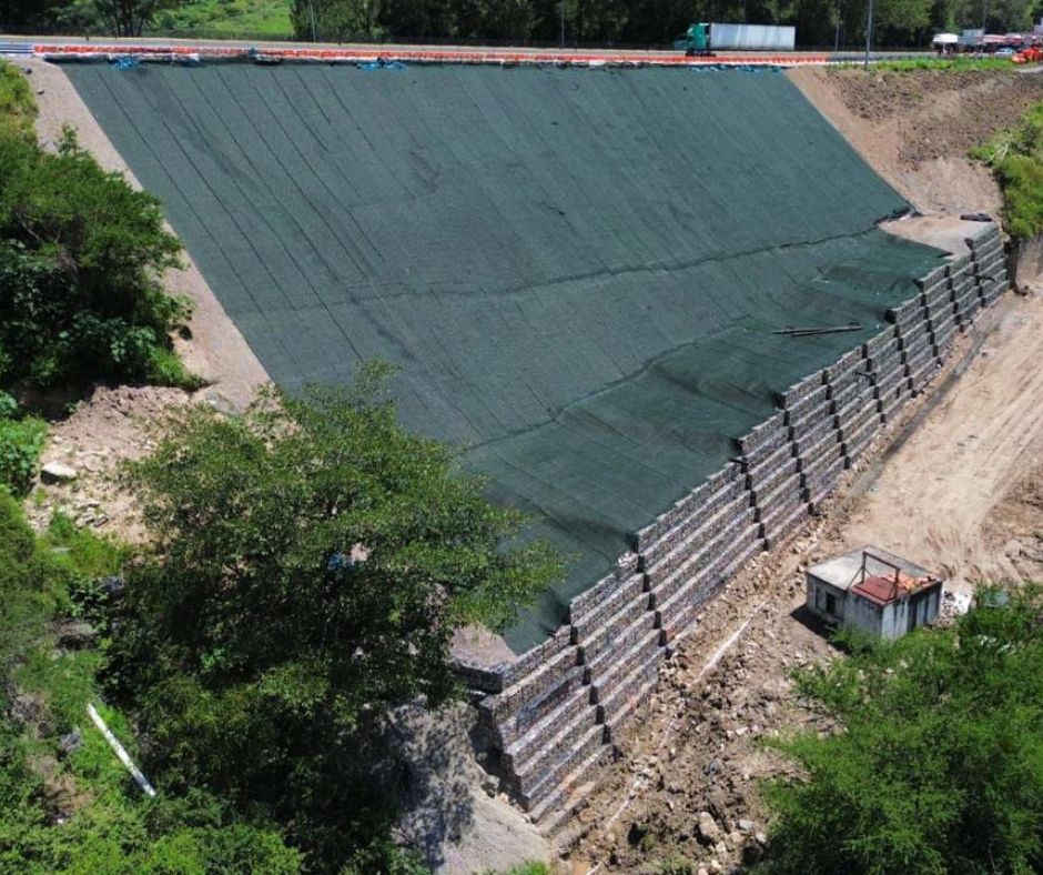 Geomantas para estabilizar terraplé_caso de éxito en Cuernavaca
