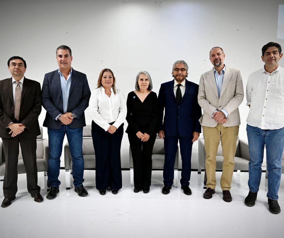 Representantes de AMH y SMIG